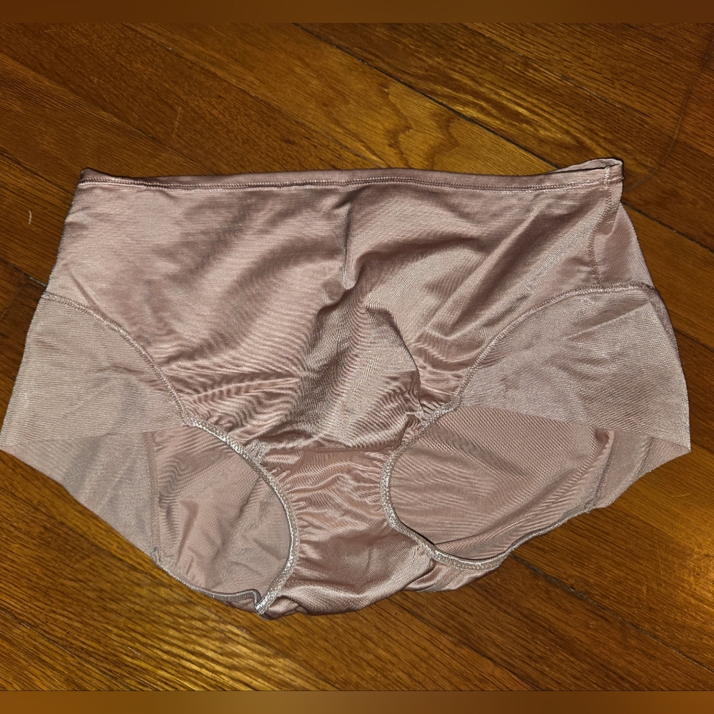 Vintage Wacoal High-Waist Shaping Briefs